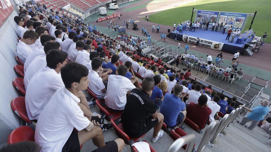 Celebración de la X Fiesta del Fútbol Base en Son Moix