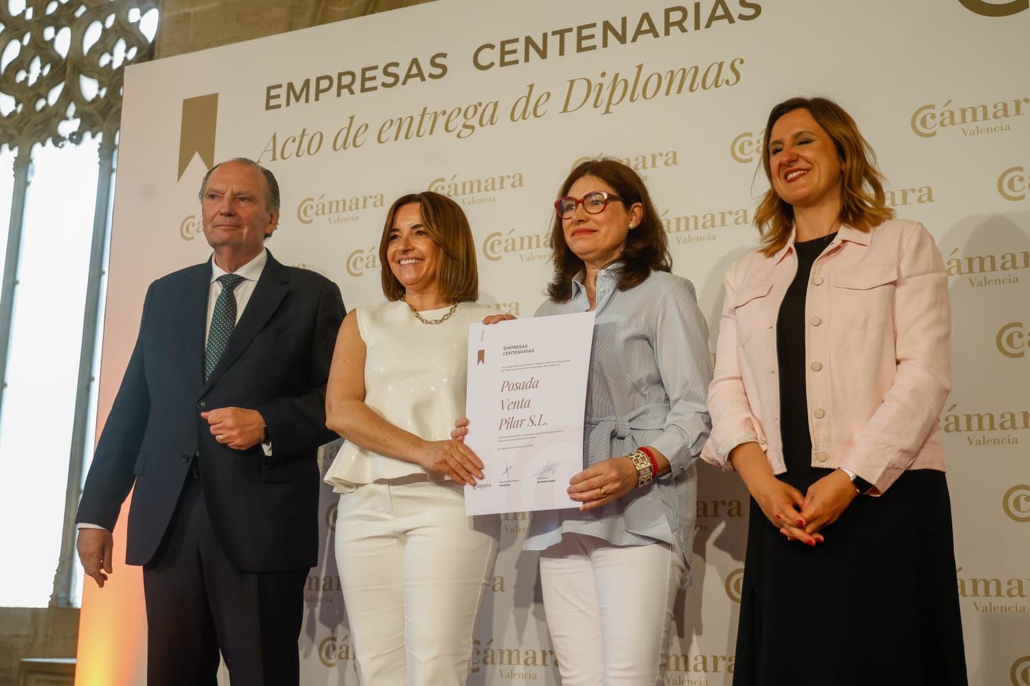 Cámara Valencia homenaje a 26 empresas por su trayectoria centenaria