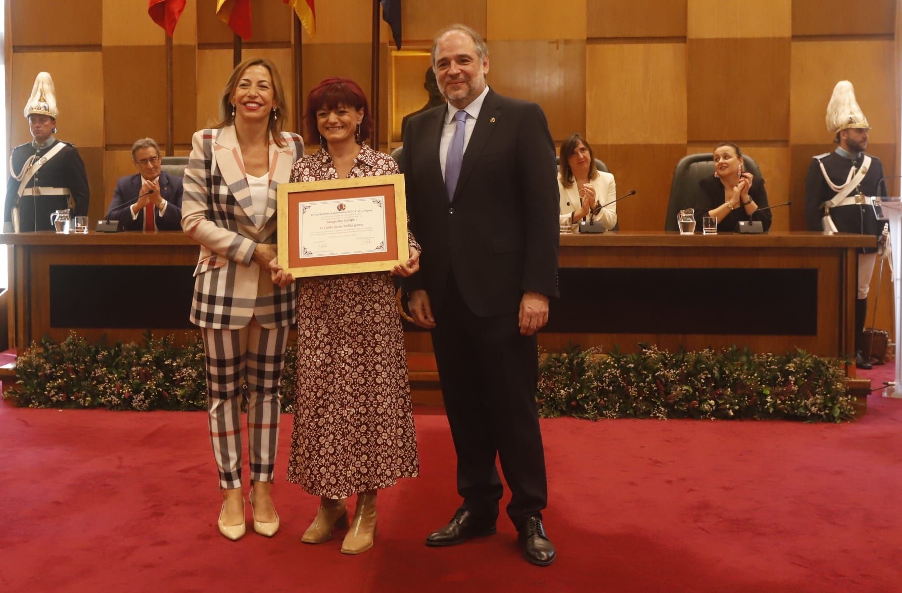 El Ayuntamiento de Zaragoza homenajea a ocho zaragozanos ejemplares