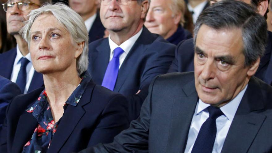 La mujer de Fillon ganó 900.000€ en empleos ficticios