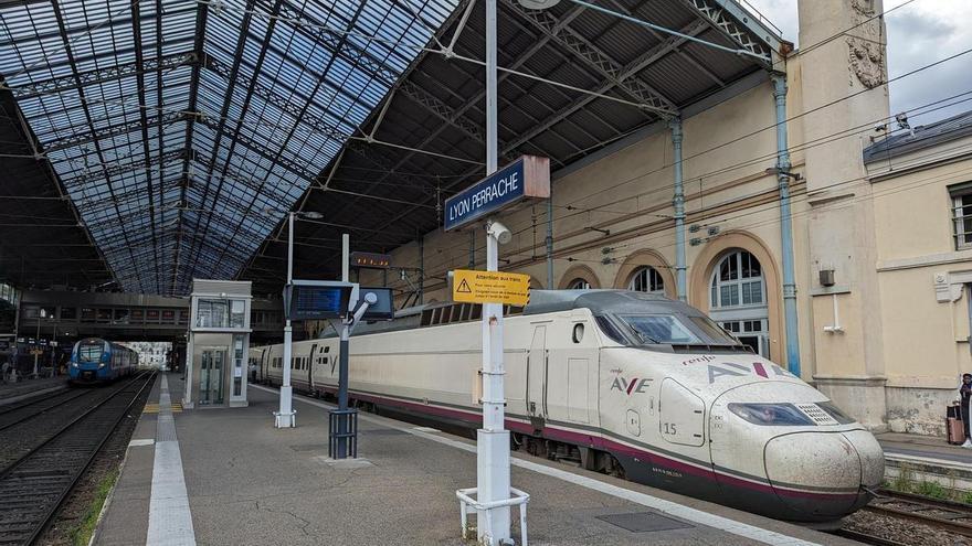 El Gobierno presiona a Francia para acabar con las trabas contra Renfe