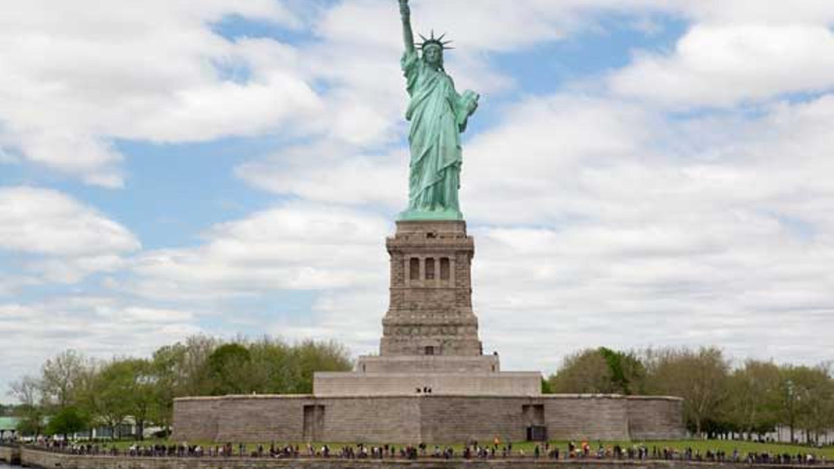 La Estatua de la Libertad reabre al público