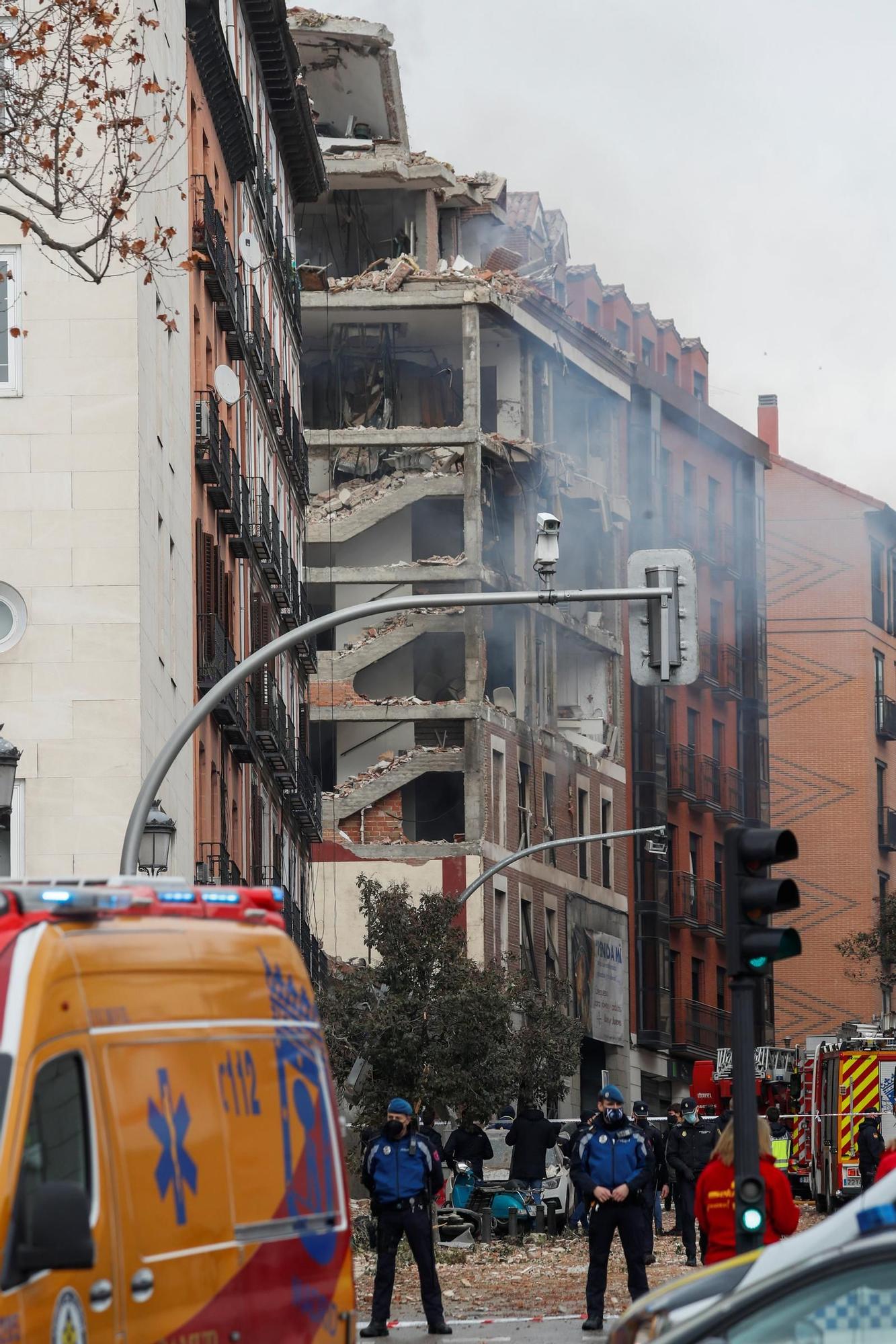 Al menos tres muertos en una fuerte explosión en un edificio del centro de Madrid