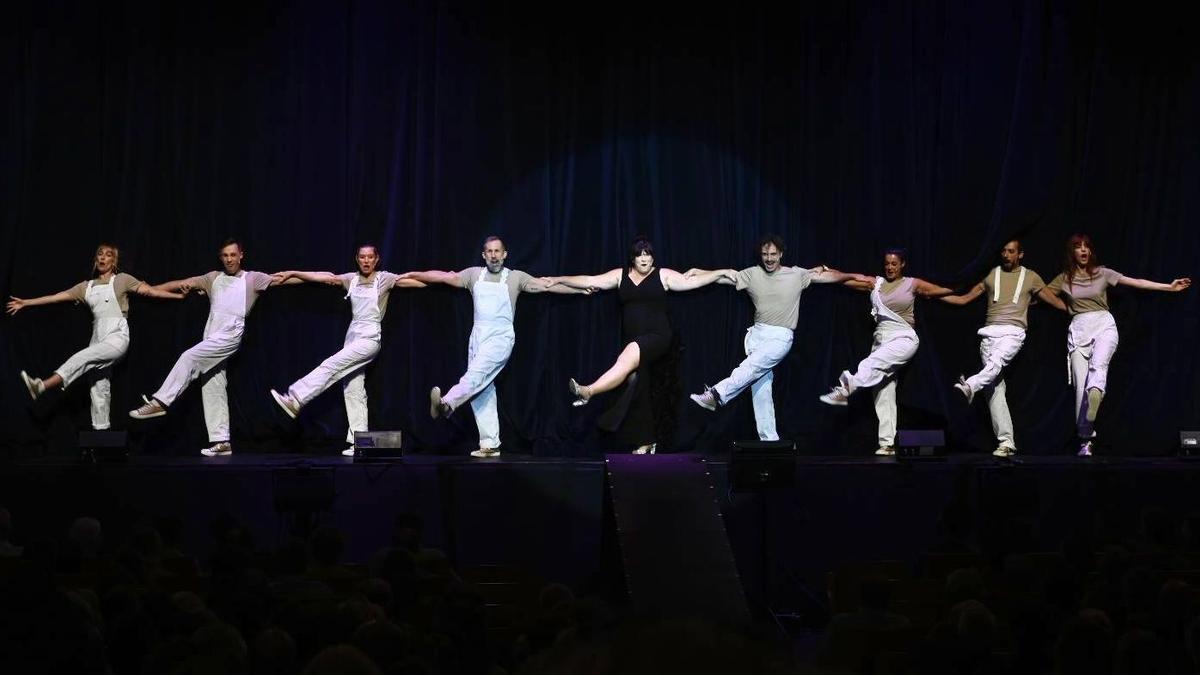 'Catalunya Aixeca el teló'