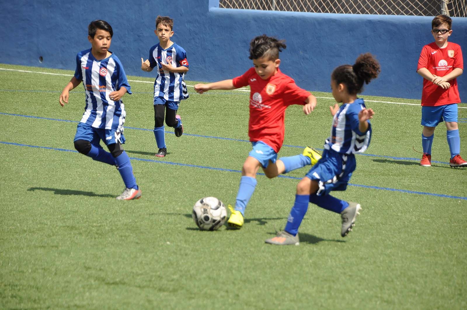 El fútbol base vuelve a sonreír