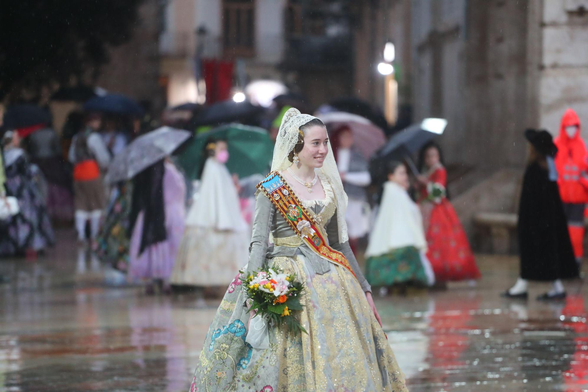 Búscate en el primer día de ofrenda por la calle de la Paz (entre las 18:00 a las 19:00 horas)