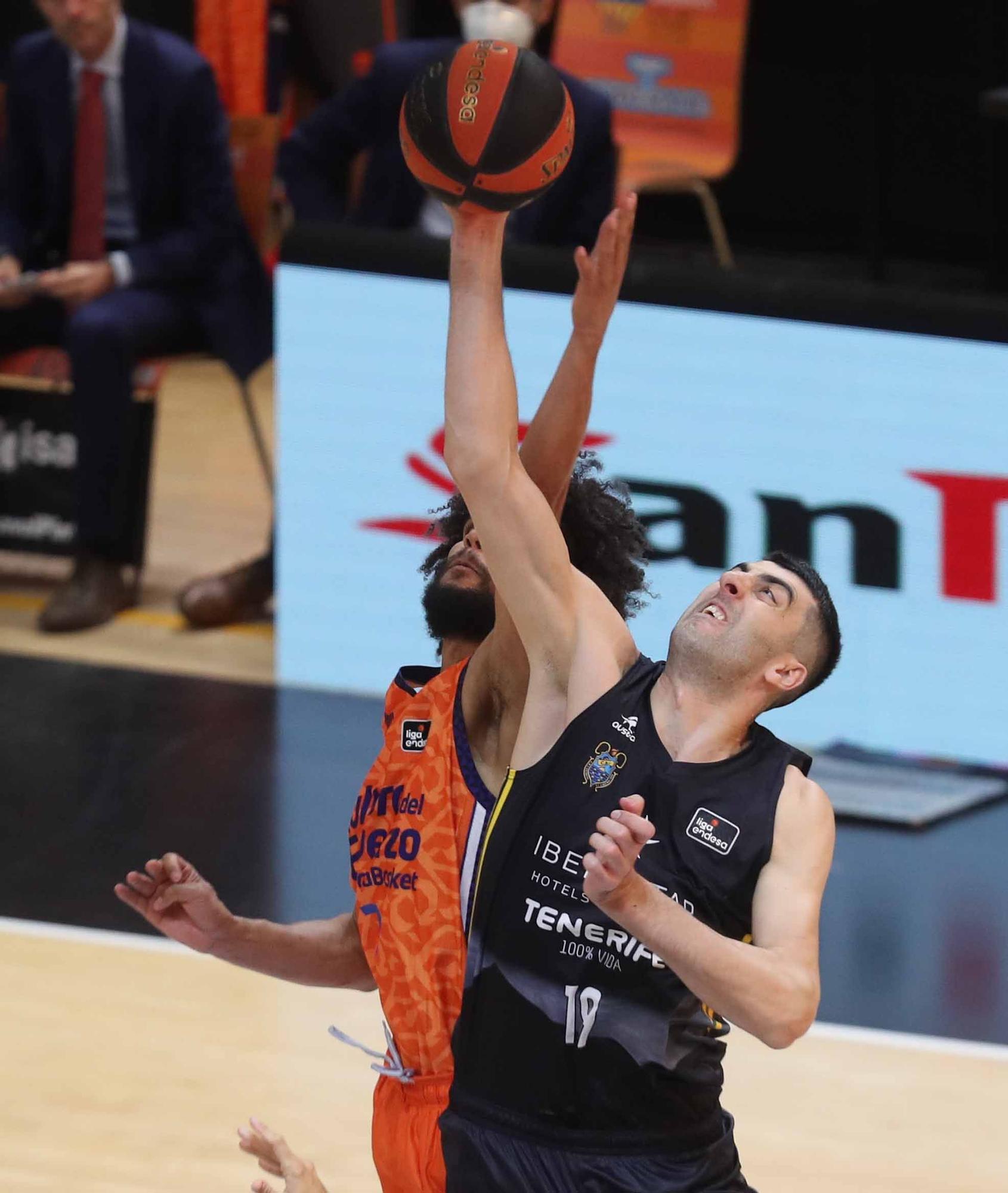 Valencia Basket - Iberostar Tenerife (89-95)