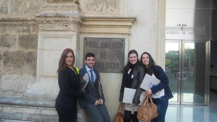 Cuatro alumnos del IES Averroes, en el Parlamento Científico