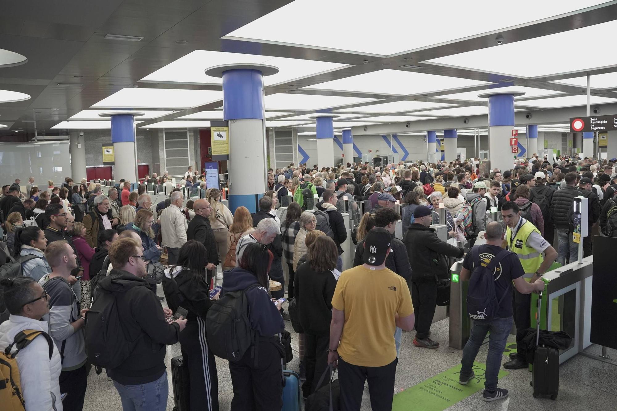 Nuevas retenciones en el control de seguridad del aeropuerto de Palma