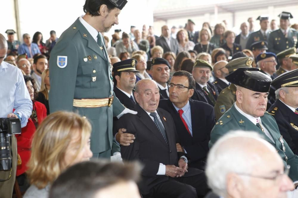 Fiesta de la Guardia Civil el día de su patrona