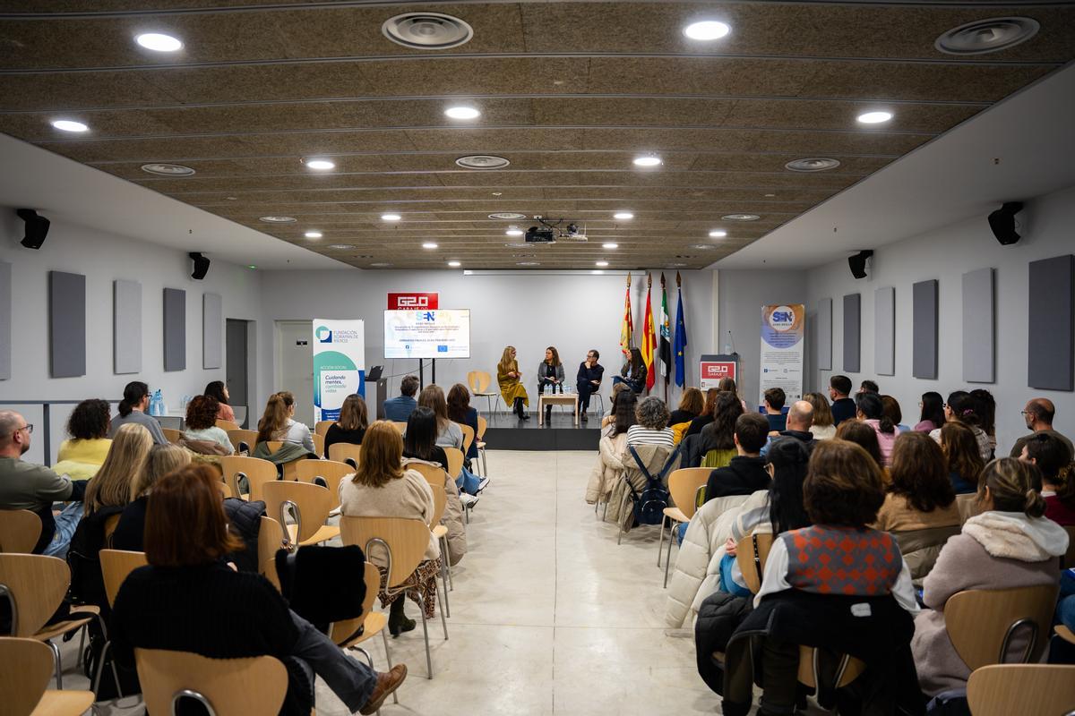Jornadas organizadas en Cáceres este pasado febrero sobre un proyecto de la oenegé financiado con fondos europeos.