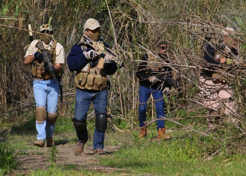 Partida solidaria  de airsoft