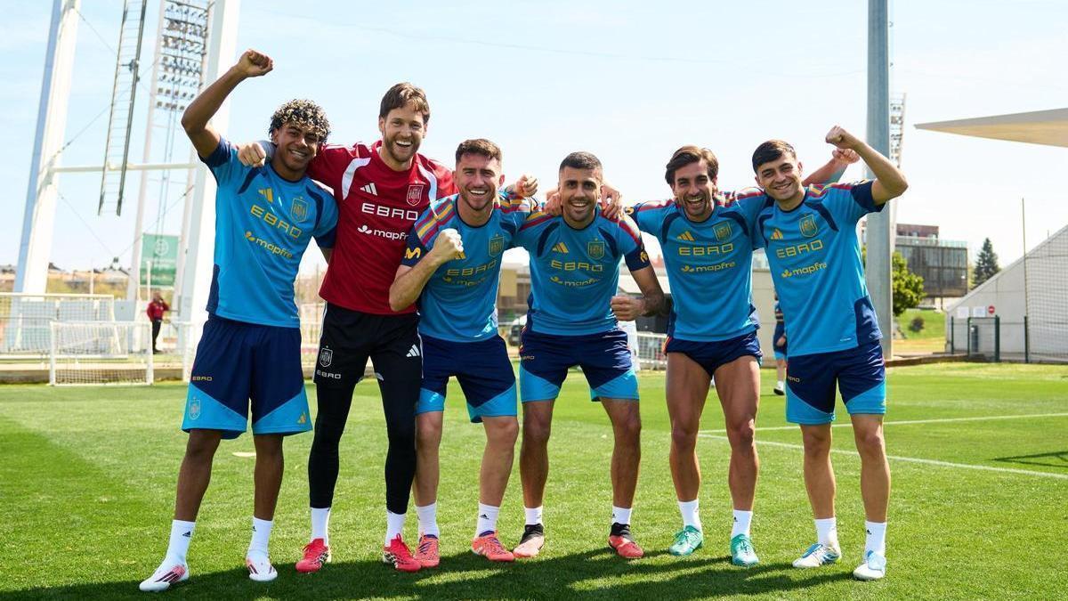 Varios de los jugadores de la selección, este miércoles.