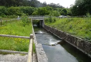 A Coruña plantea dos obras para usar agua desde As Encrobas por el nivel de Cecebre, que cae al 51%