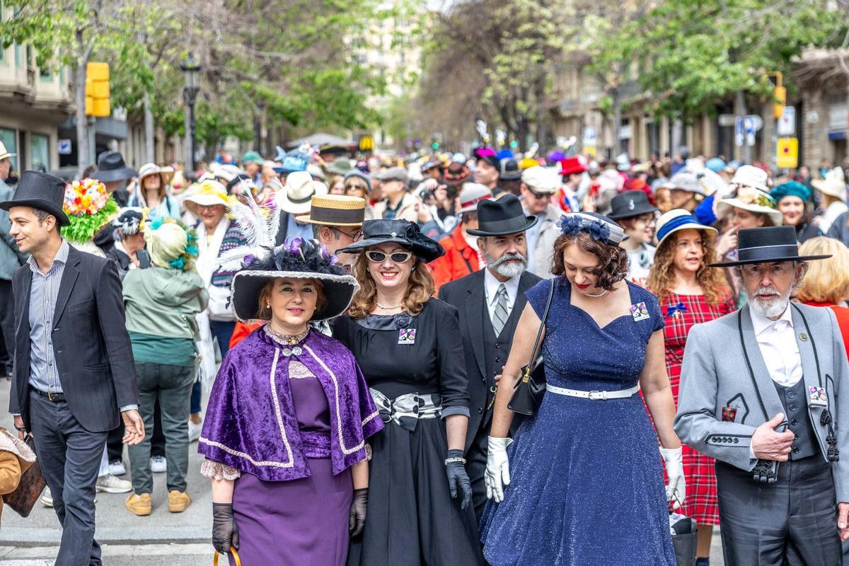 Nueva edición del Paseo con Sombrero por Barcelona