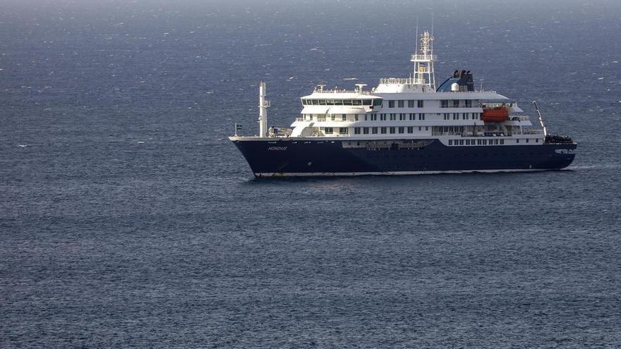 Qué es y cómo se contagia el hantavirus, la enfermedad que ha matado a tres personas en un crucero que se dirige a Canarias