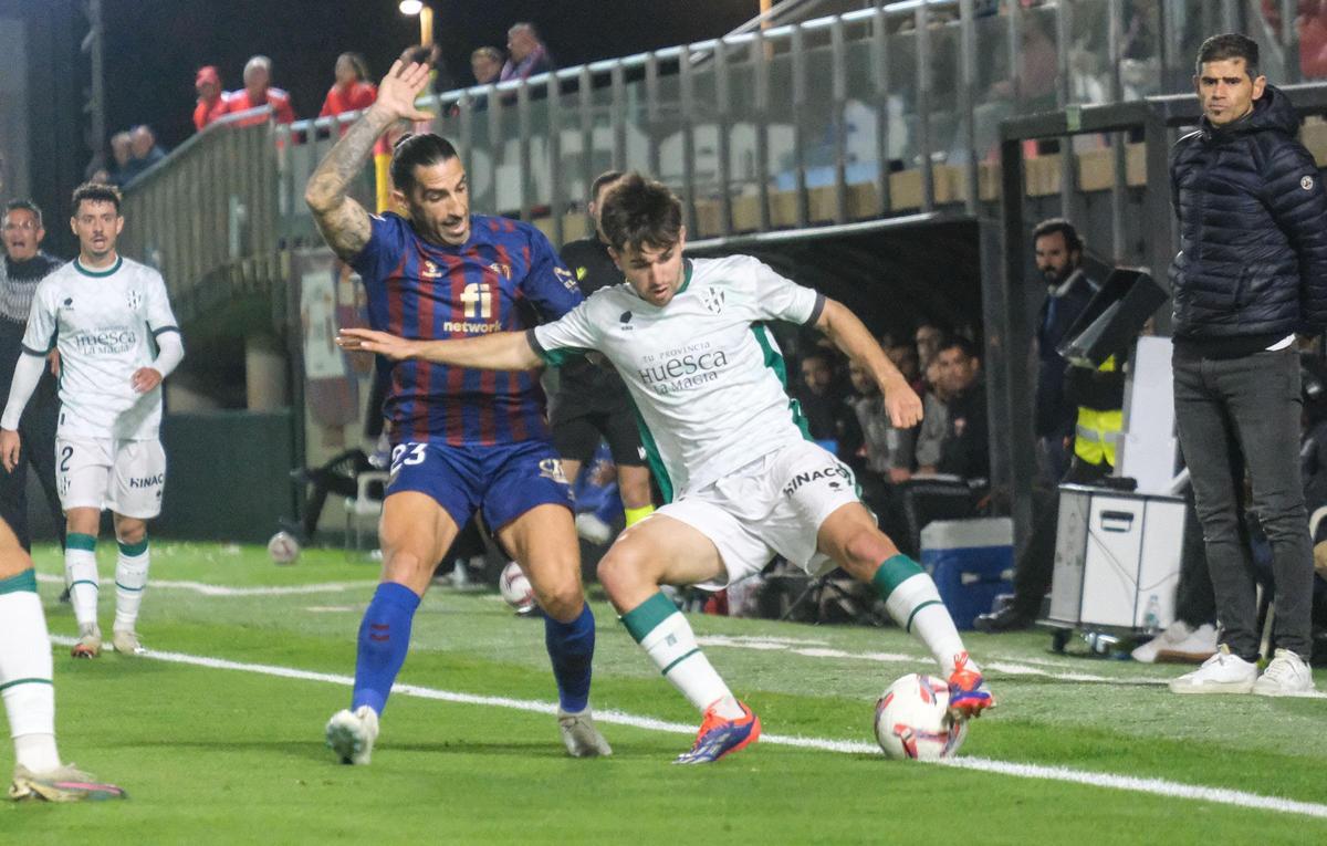 Las mejores imágenes del CD Eldense - SD Huesca (2-1) de la Jornada 13 de la Liga Hypermotion Las mejores imágenes del CD Eldense - SD Huesca (2-1) de la Jornada 13 de la Liga Hypermotion