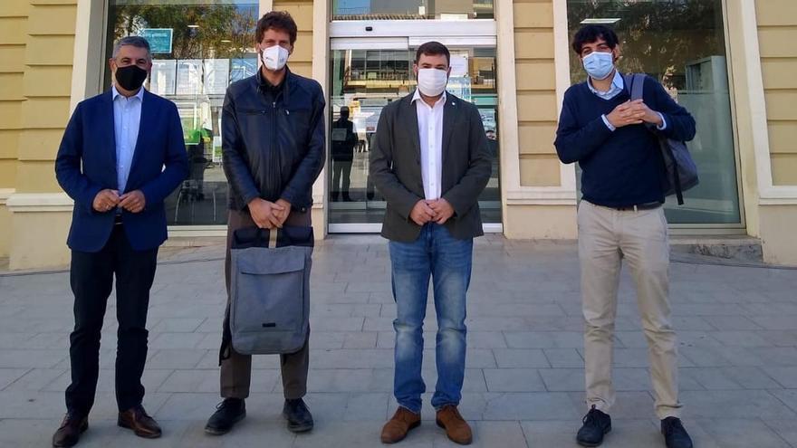 Visita de tres directores generales al Ayuntamiento de La Pobla de Farnals.