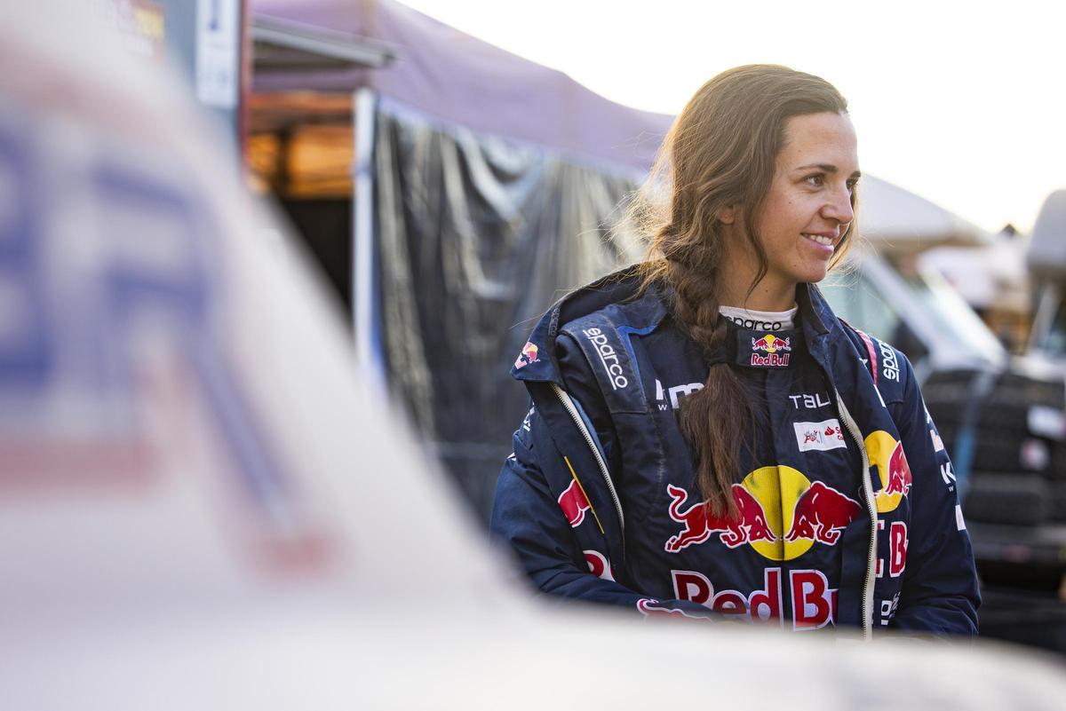 La piloto Cristina Gutiérrez en una de las etapas del Rally Dakar.