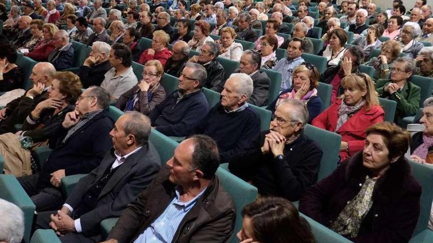 Asistentes a la junta preparatoria celebrada ayer en el Colegio Universitario de Zamora.