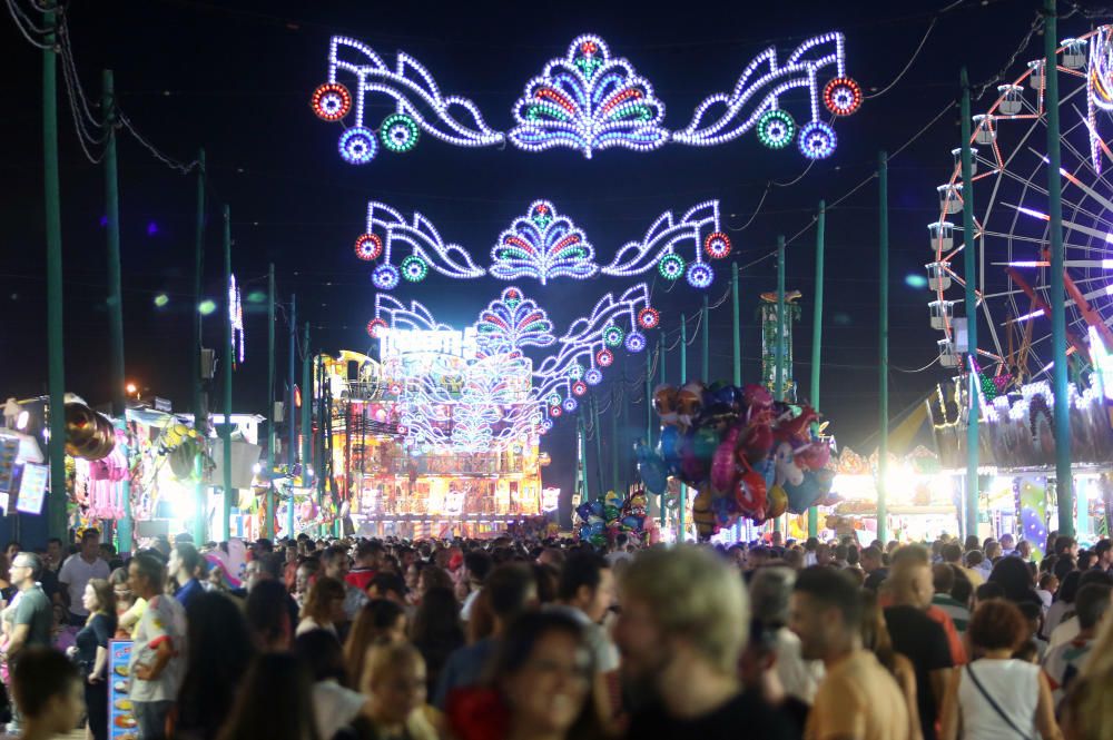 Noche del jueves en el Real de la Feria