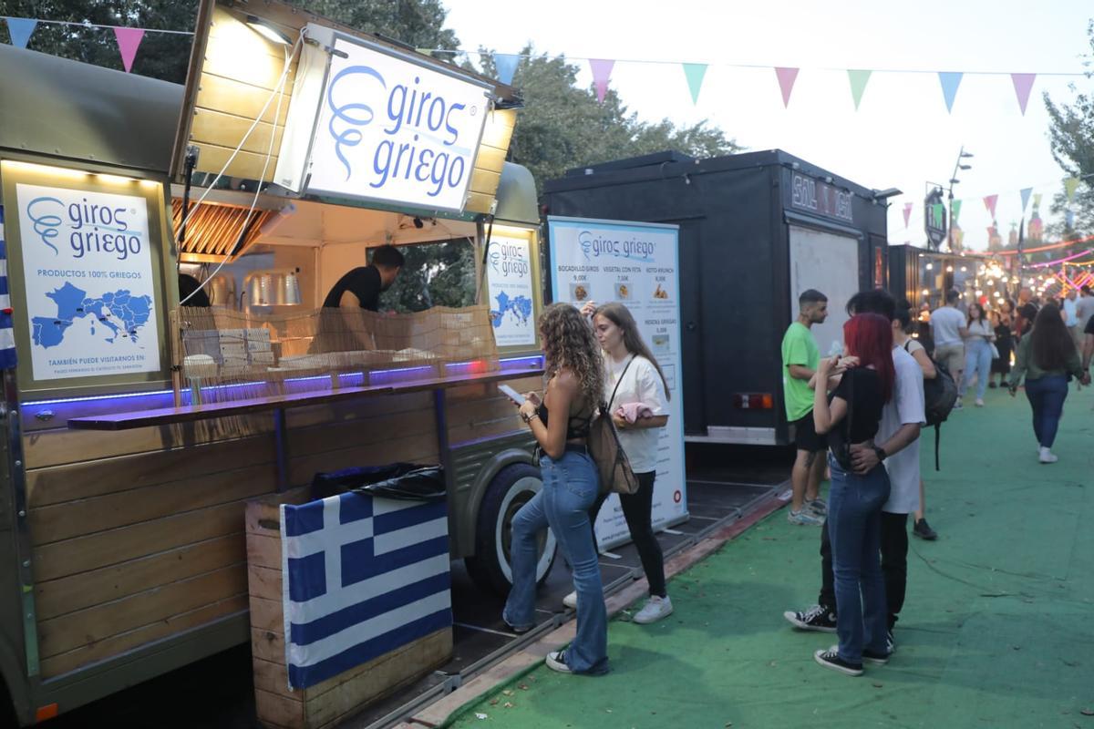 Buen rollo, buena comida y buena música: los tres pilares del festival Ebro Food Trucks