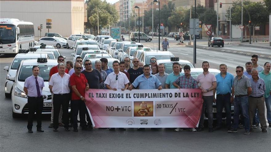 Los taxistas de Castellón secundan al 100% una huelga sin incidentes