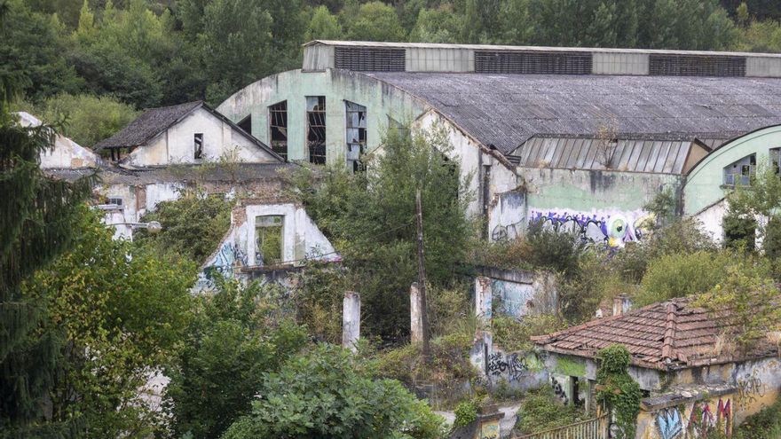Los vecinos de San Claudio abrazan un posible resurgir industrial