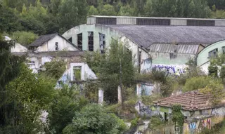 Los vecinos de San Claudio abrazan un posible resurgir industrial