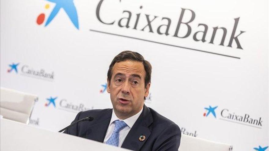 CaixaBank disminuye un 52% su beneficio en el primer semestre del año por el impacto del ERE