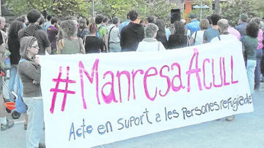 Concentració a Manresa en solidaritat amb els refugiats que han arribat a la UE, dimecres