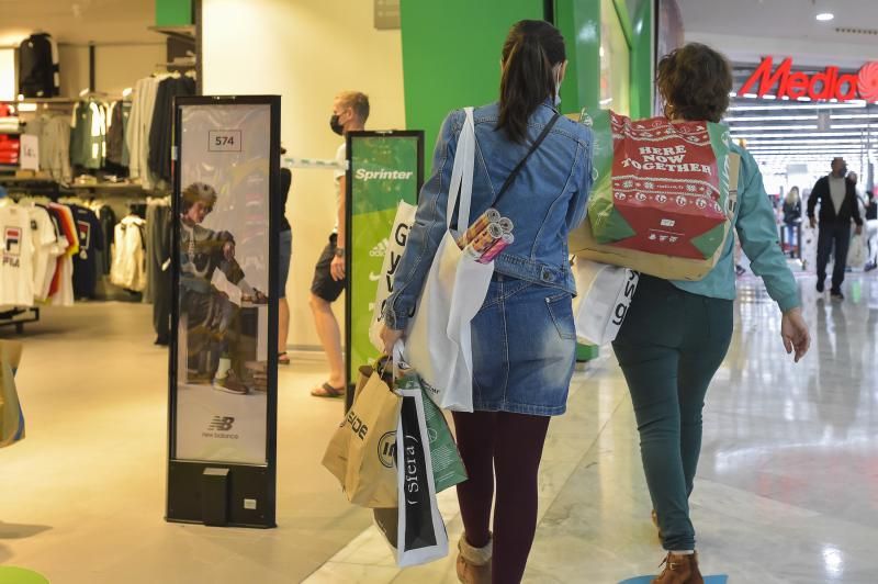 Compras de Navidad durante el puente de diciembre