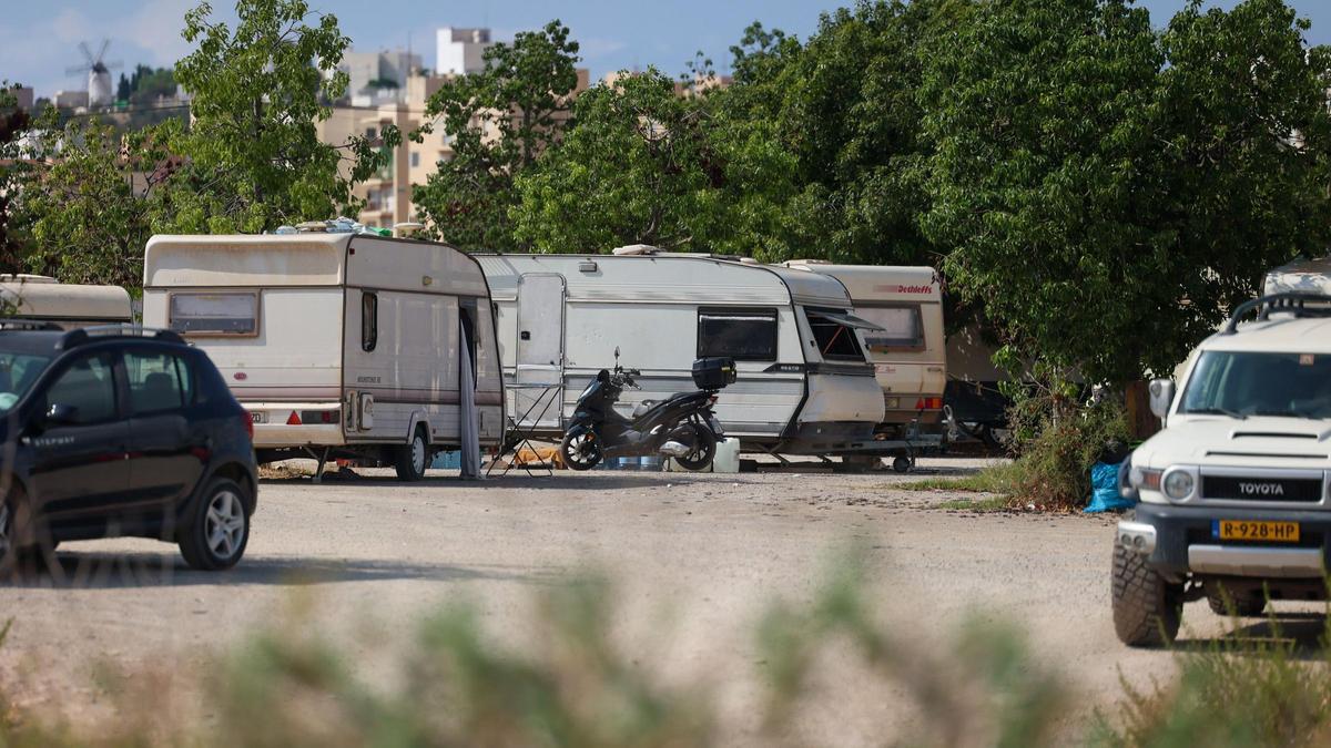 Imagen de archivo del poblado de caravanas en el aparcamiento de es Gorg, desmantelado el pasado mes de julio.