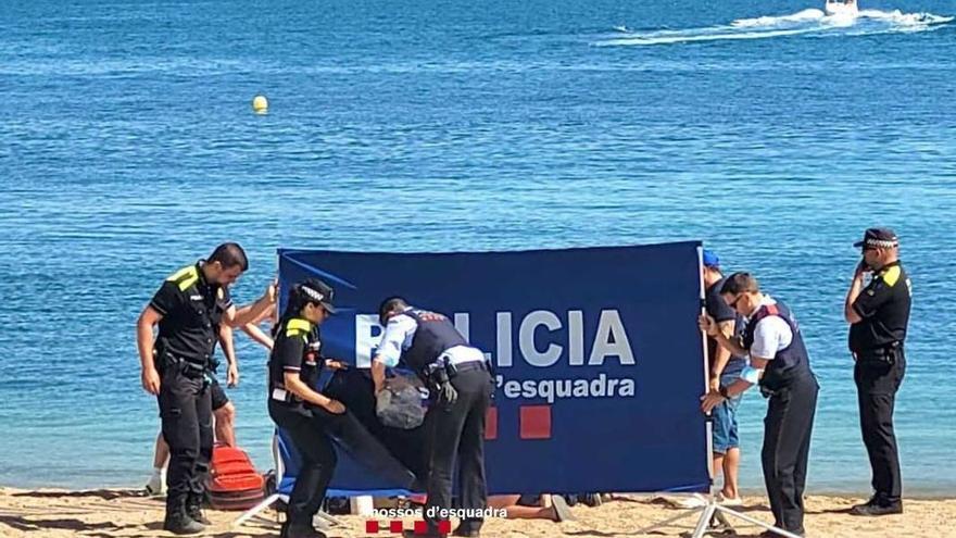 Un moment de la intervenció en el lloc dels fets