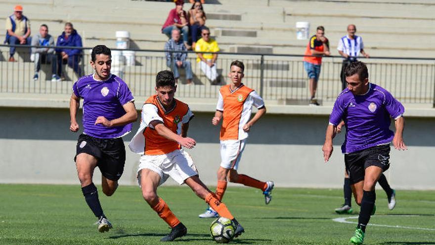 El Acodetti, cerca de la Copa tras golear al Laguna