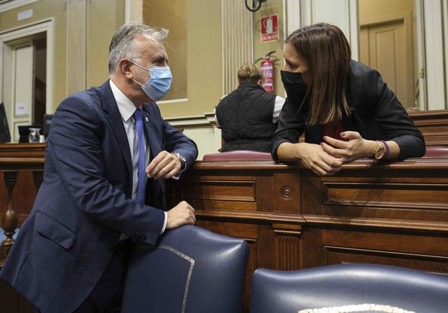 Pleno en el Parlamento de Canarias, 26/10/2021