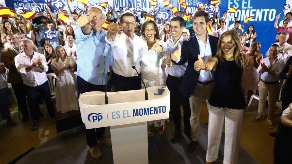 Feijóo pide concentrar el voto en el PP para lograr una mayoría que todavía ve "difícil"
