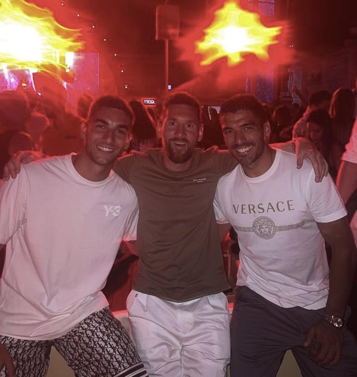 Ferran Torres coincidió con Leo Messi y Luis Suárez en Ushuaia