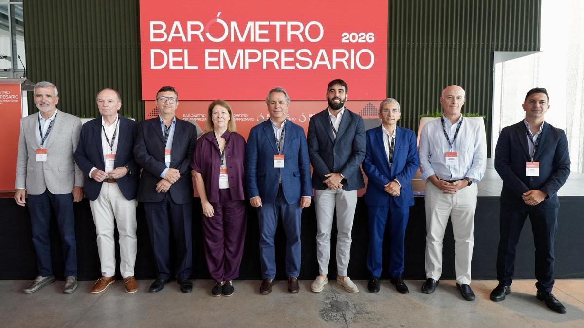 Los participantes en la jornada celebrada en la Estación Marítima de Baleària en Dénia.