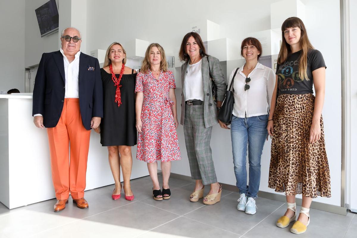 Las lectoras de Woman, junto a Joan Carles Font, fundador de mesoestetic.