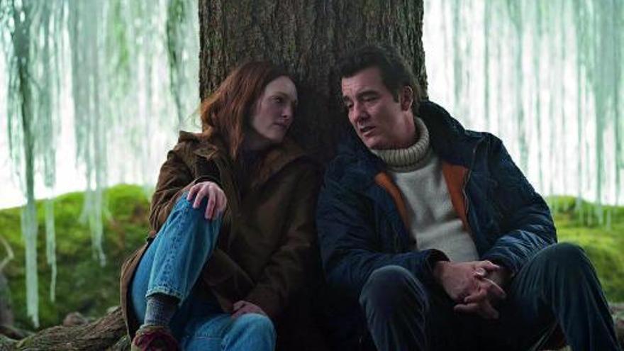 Julianne Moore y Clive Owen dan vida a los protagonistas de ‘La historia de Lisey’.   | (L) APPLE TV