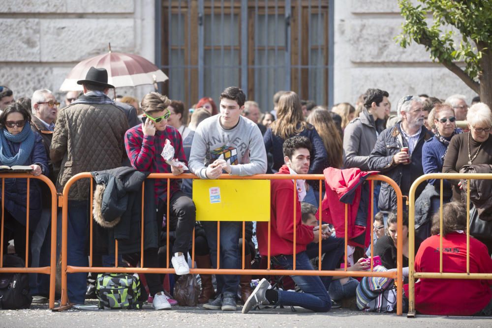 Búscate en la mascletà del 15 de marzo