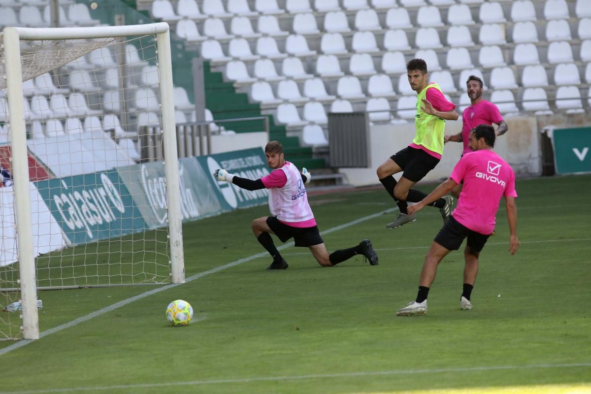 El Córdoba CF vuelve a jugar en El Arcángel