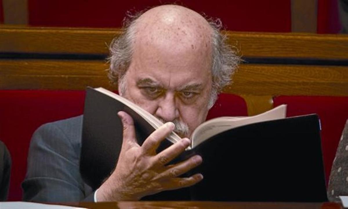 Mas-Colell repassa dades el 2 de novembre passat al Parlament. Mas-Colell repassa dades el 2 de novembre passat al Parlament.