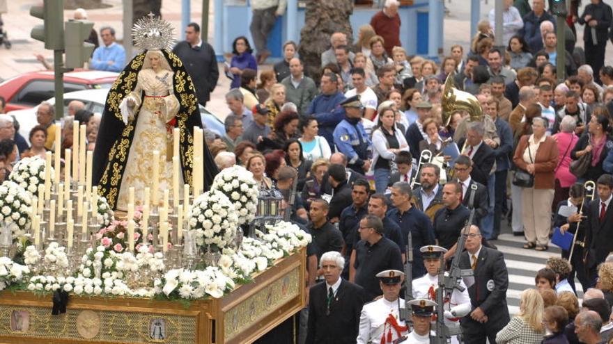 Los Dolores de Triana rinde tributo al general de la Guardia Civil Juan Atarés Peña