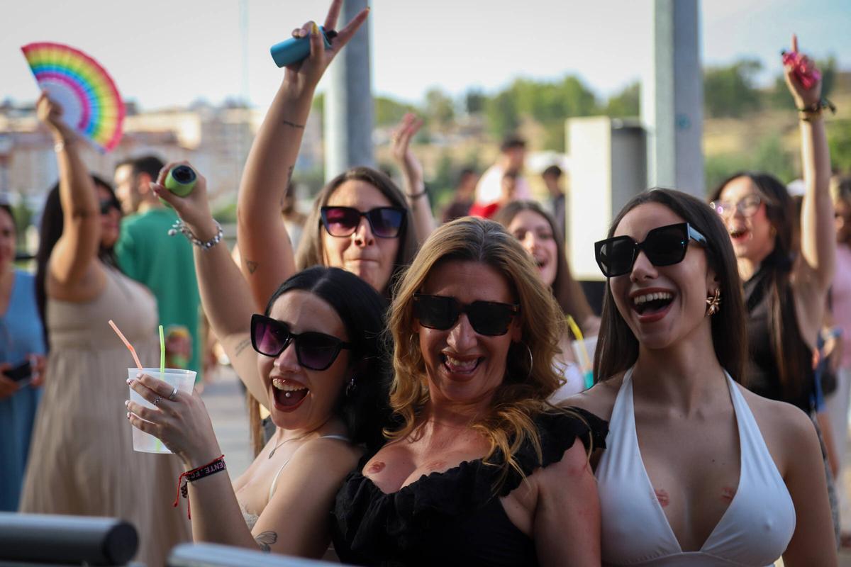 Fotogalería | ¡Búscate en las imágenes de Los Palomos de Badajoz!