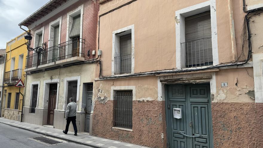 Intranquilidad en el casco antiguo de Elda por la presunta okupación de una vivienda