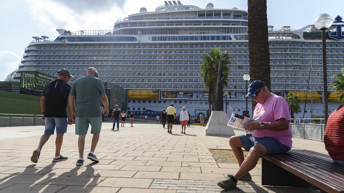 Imagen de archivo de un crucero que llega a Cartagena.