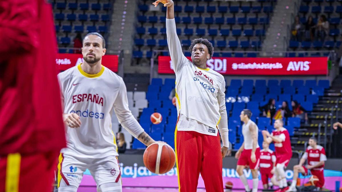 Osobor en el calentamiento del partido entre España y Georgia