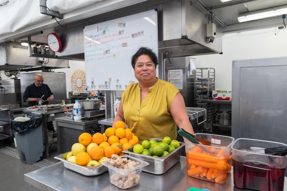 Mia Messier, la encargada de cocina del Circo del Sol en 'Alegría: una nueva luz'.